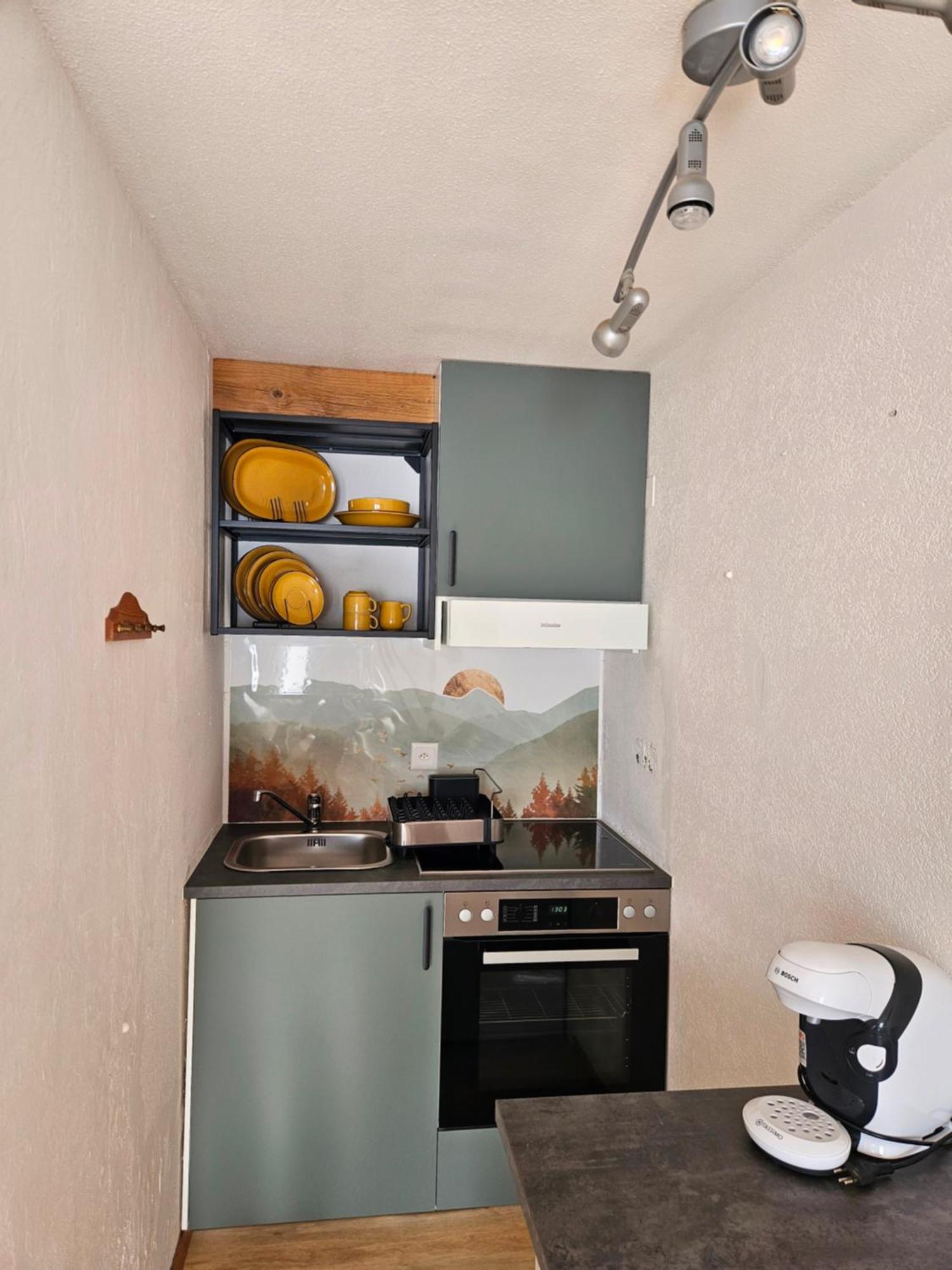 Apartment Klein Matterhorn - Haus Miranda Täsch Buitenkant foto